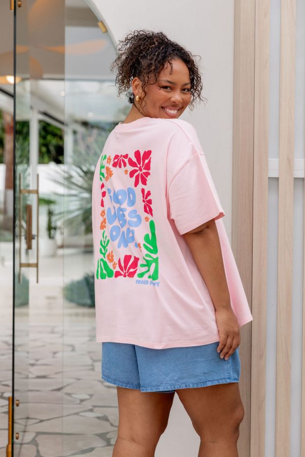 Good Vibes Tee in Pink Supply